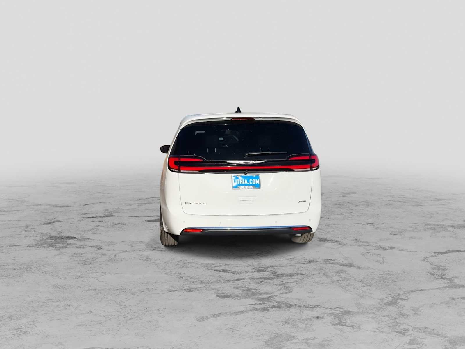 Thumbnail: 2026 Chrysler Pacifica - 7