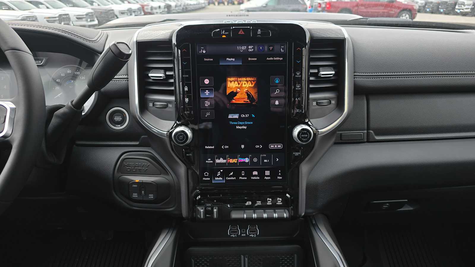 2025 RAM 3500 Laramie 18