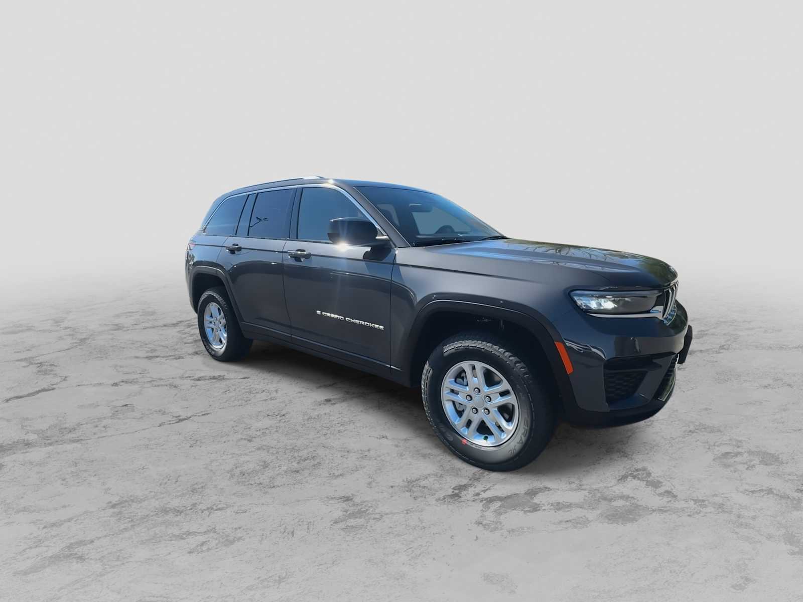 Thumbnail: 2025 Jeep Grand Cherokee - 2