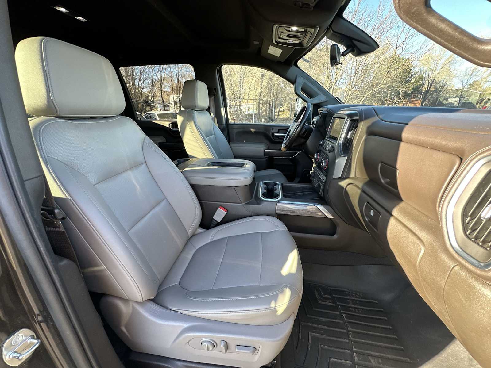 Thumbnail: 2021 Chevrolet Silverado 3500 - 24