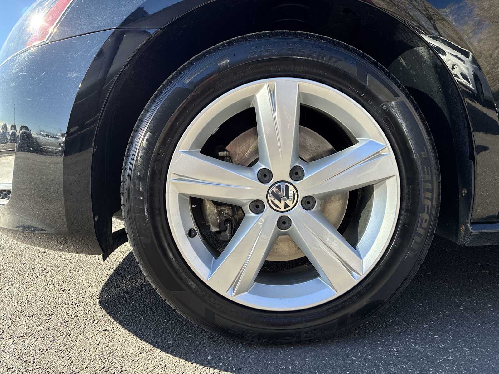 Thumbnail: 2015 Volkswagen Passat - 18