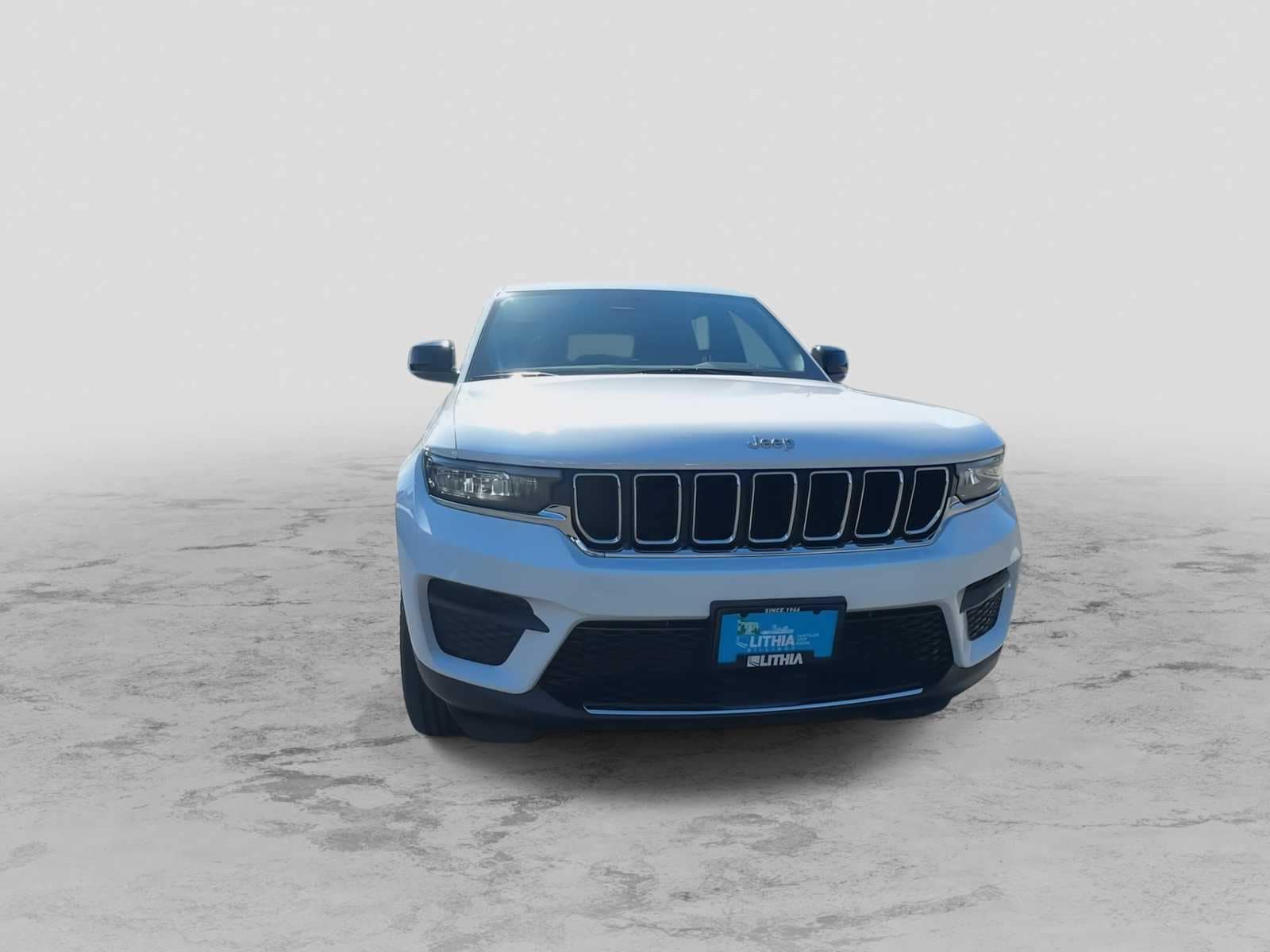 Thumbnail: 2025 Jeep Grand Cherokee - 3