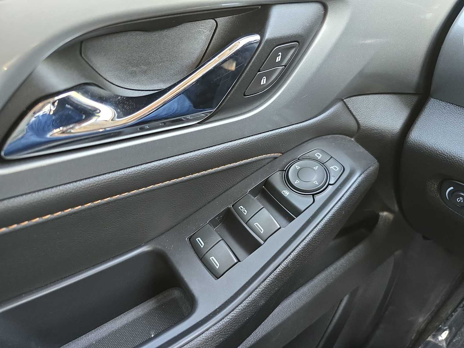 2021 Chevrolet Traverse LT 15