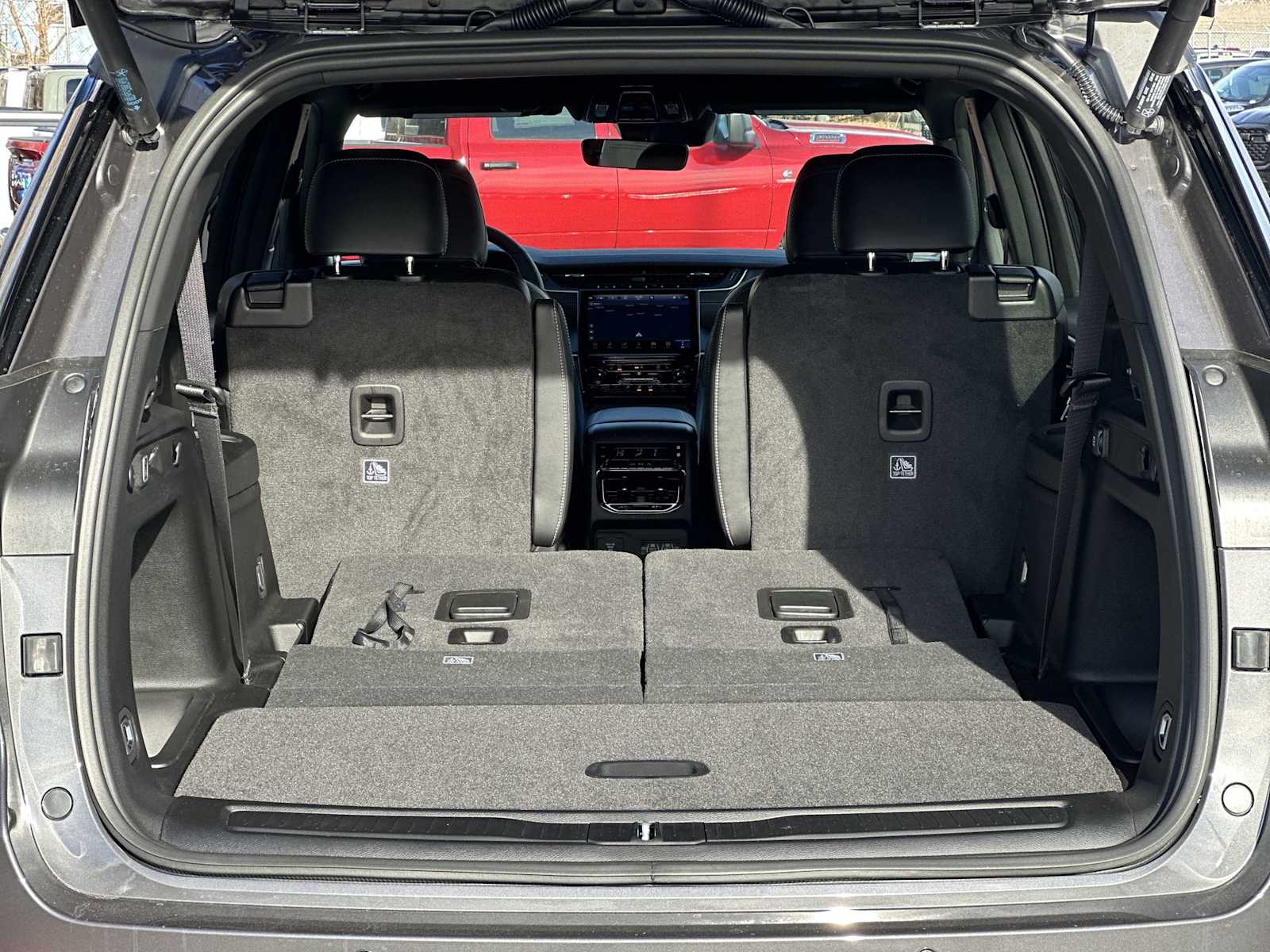 Thumbnail: 2025 Jeep Grand Cherokee - 20