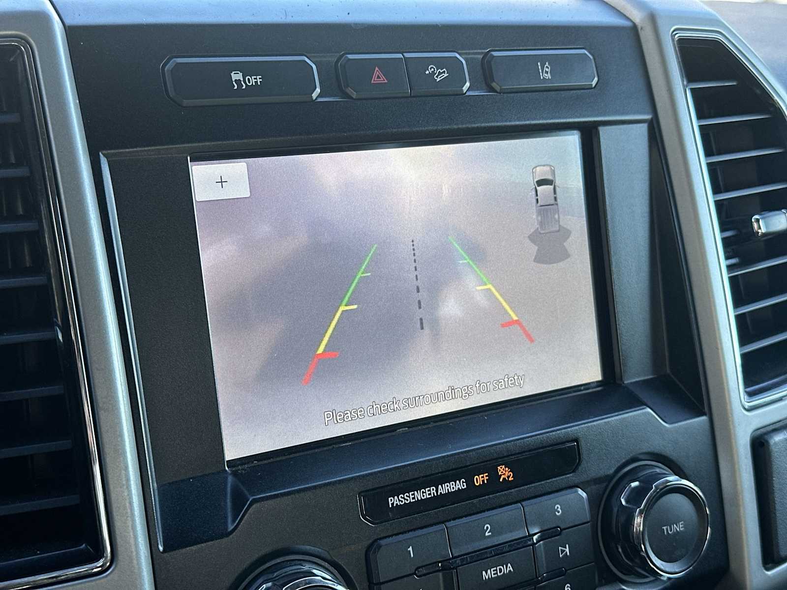 Thumbnail: 2020 Ford F-350 - 21