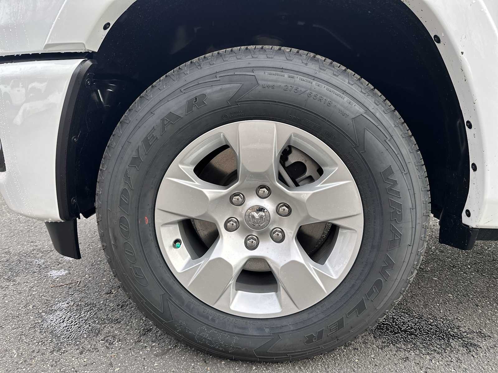 Thumbnail: 2026 RAM 1500 - 17