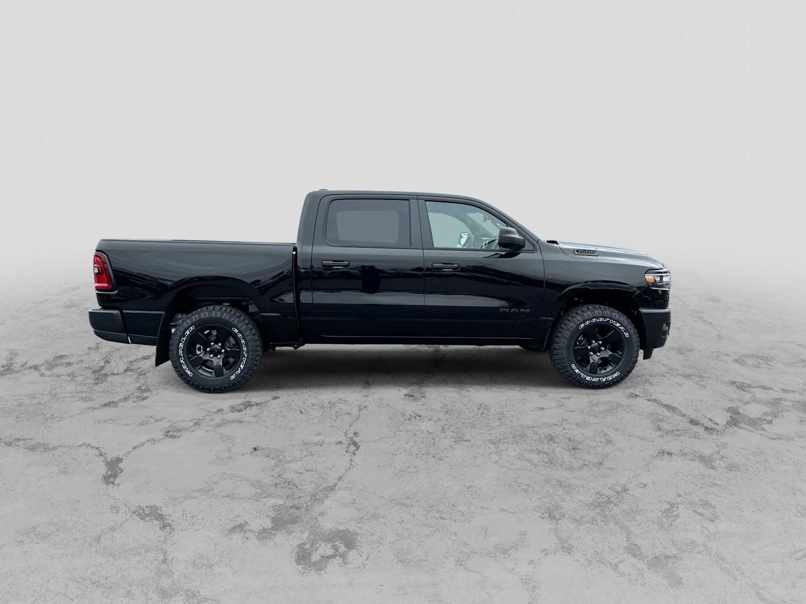 Thumbnail: 2026 RAM 1500 - 9