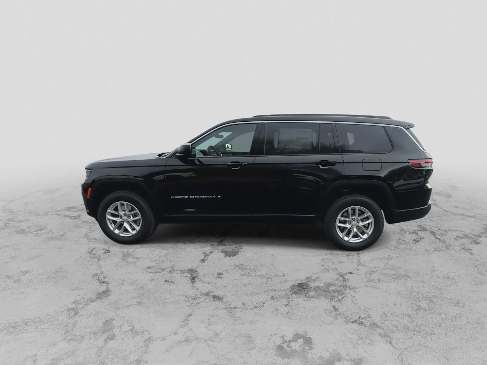 Thumbnail: 2025 Jeep Grand Cherokee - 5