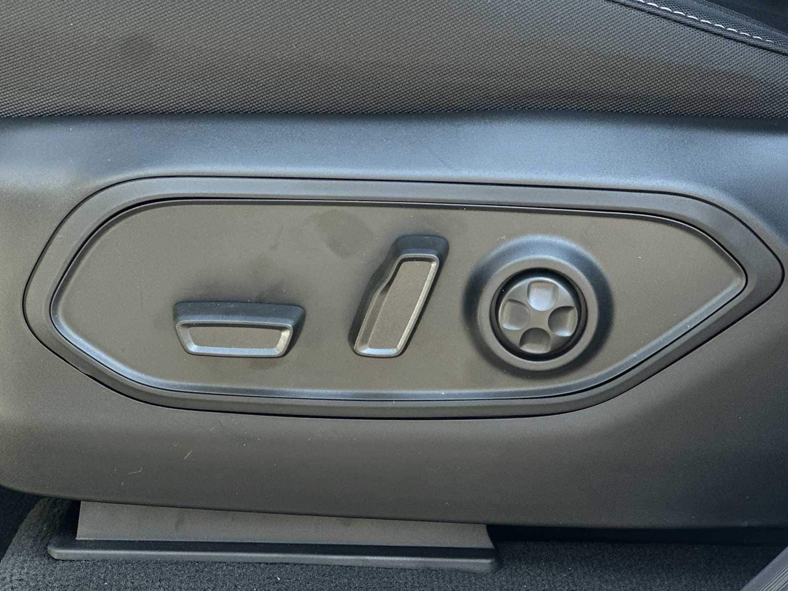 Thumbnail: 2025 Jeep Grand Cherokee - 14