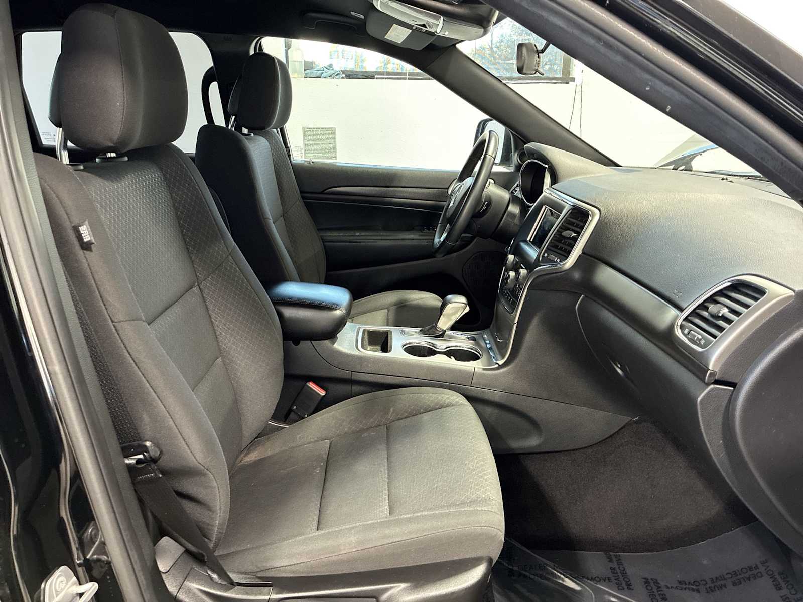 Thumbnail: 2018 Jeep Grand Cherokee - 24