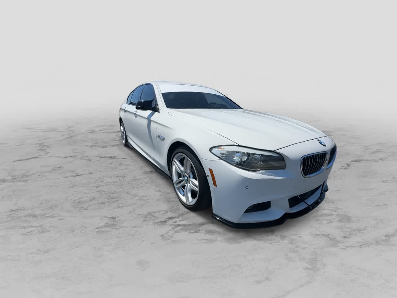 Thumbnail: 2012 BMW 5 Series - 2