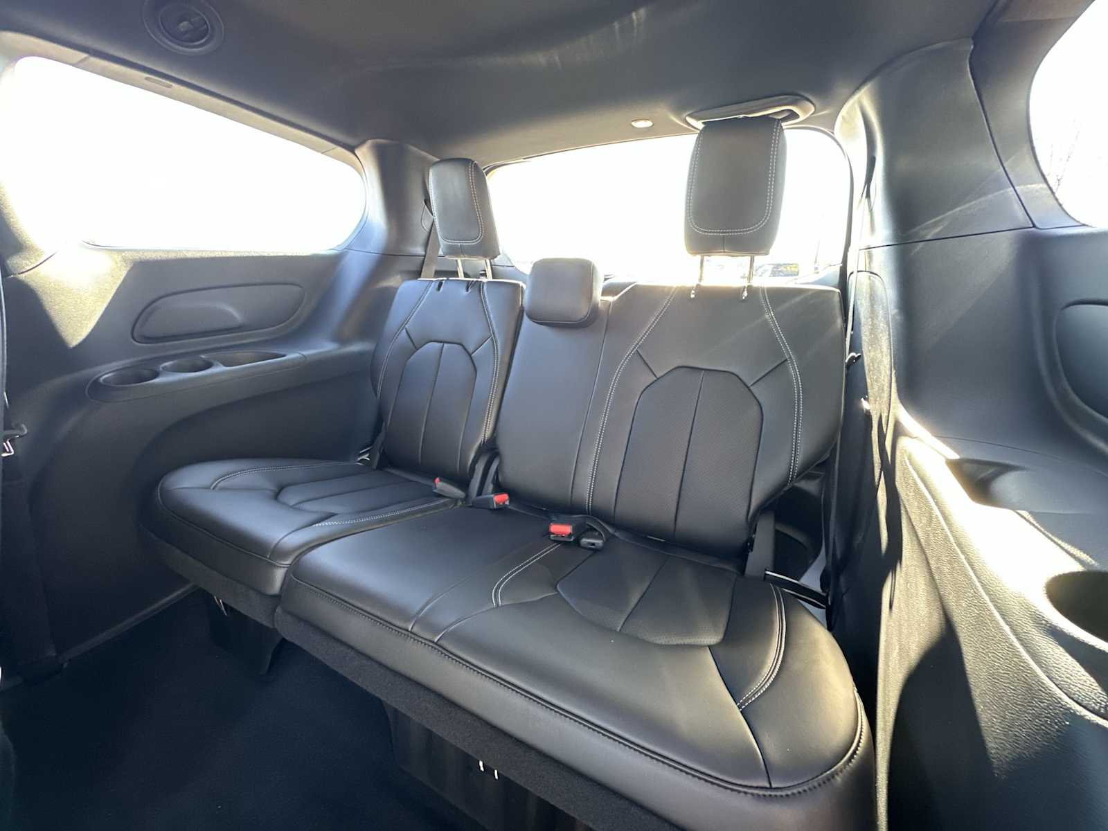 Thumbnail: 2026 Chrysler Pacifica - 23