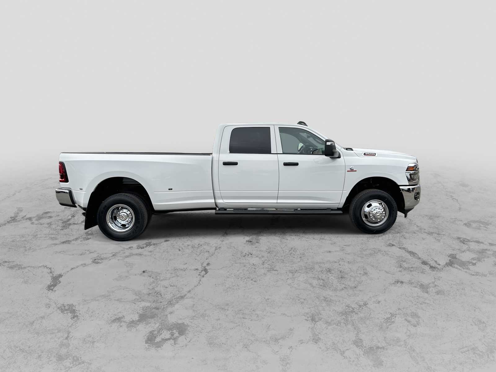Thumbnail: 2026 RAM 3500 - 9