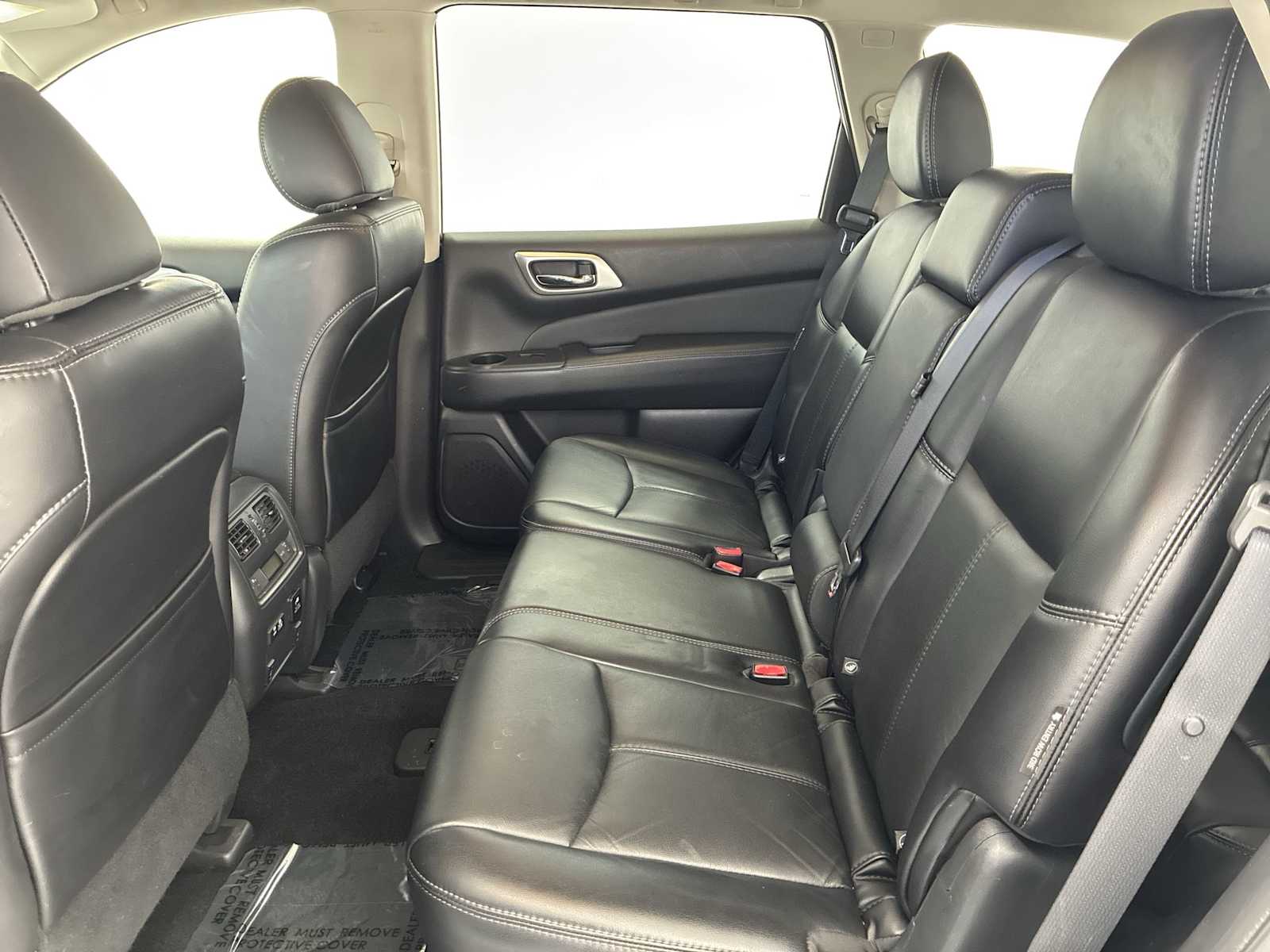 Thumbnail: 2020 Nissan Pathfinder - 24