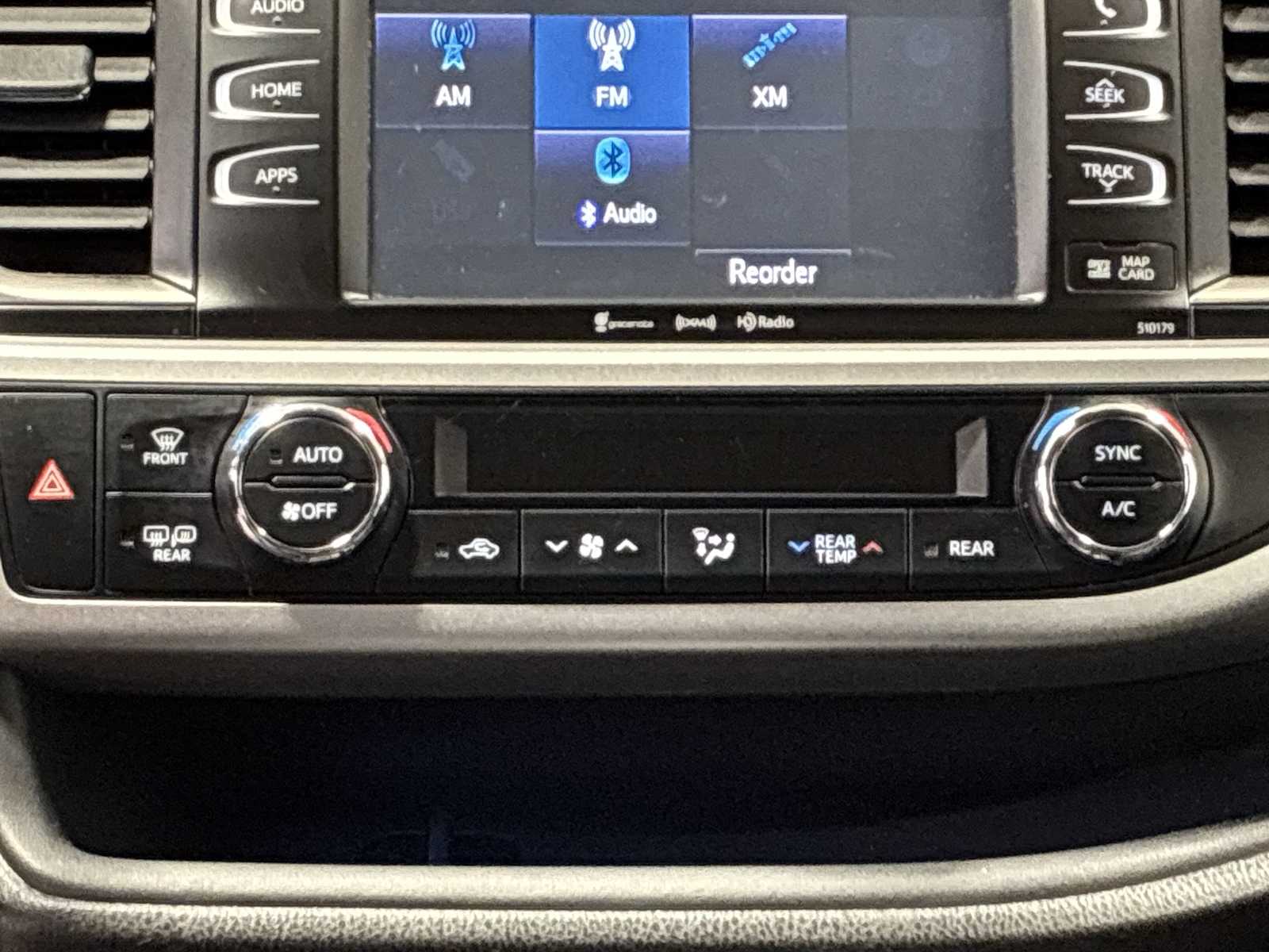 Thumbnail: 2018 Toyota Highlander - 17