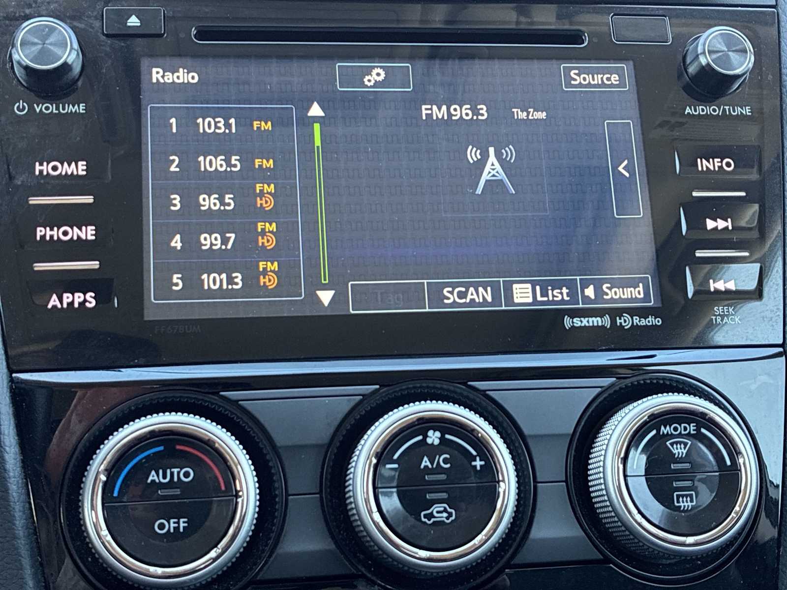 Thumbnail: 2017 Subaru Forester - 12