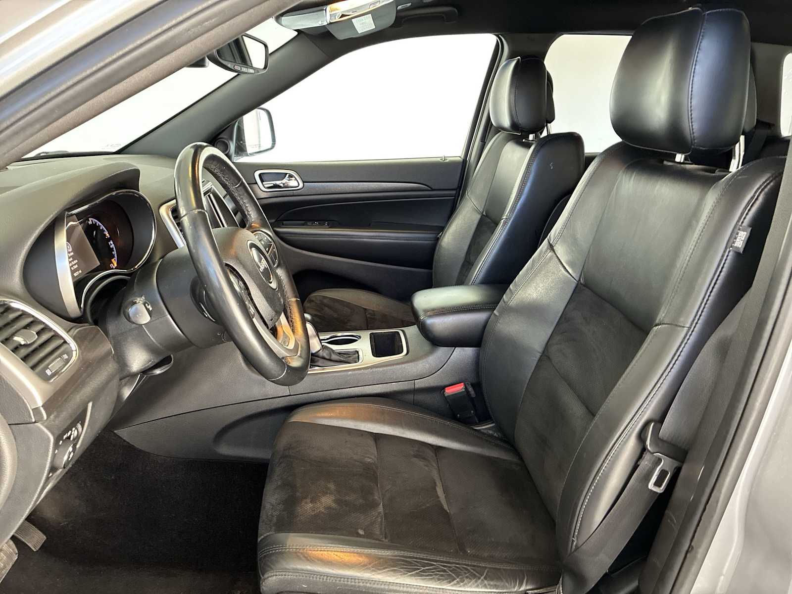 Thumbnail: 2018 Jeep Grand Cherokee - 13