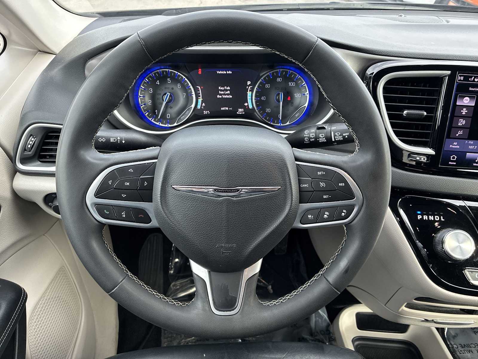 Thumbnail: 2022 Chrysler Pacifica - 11