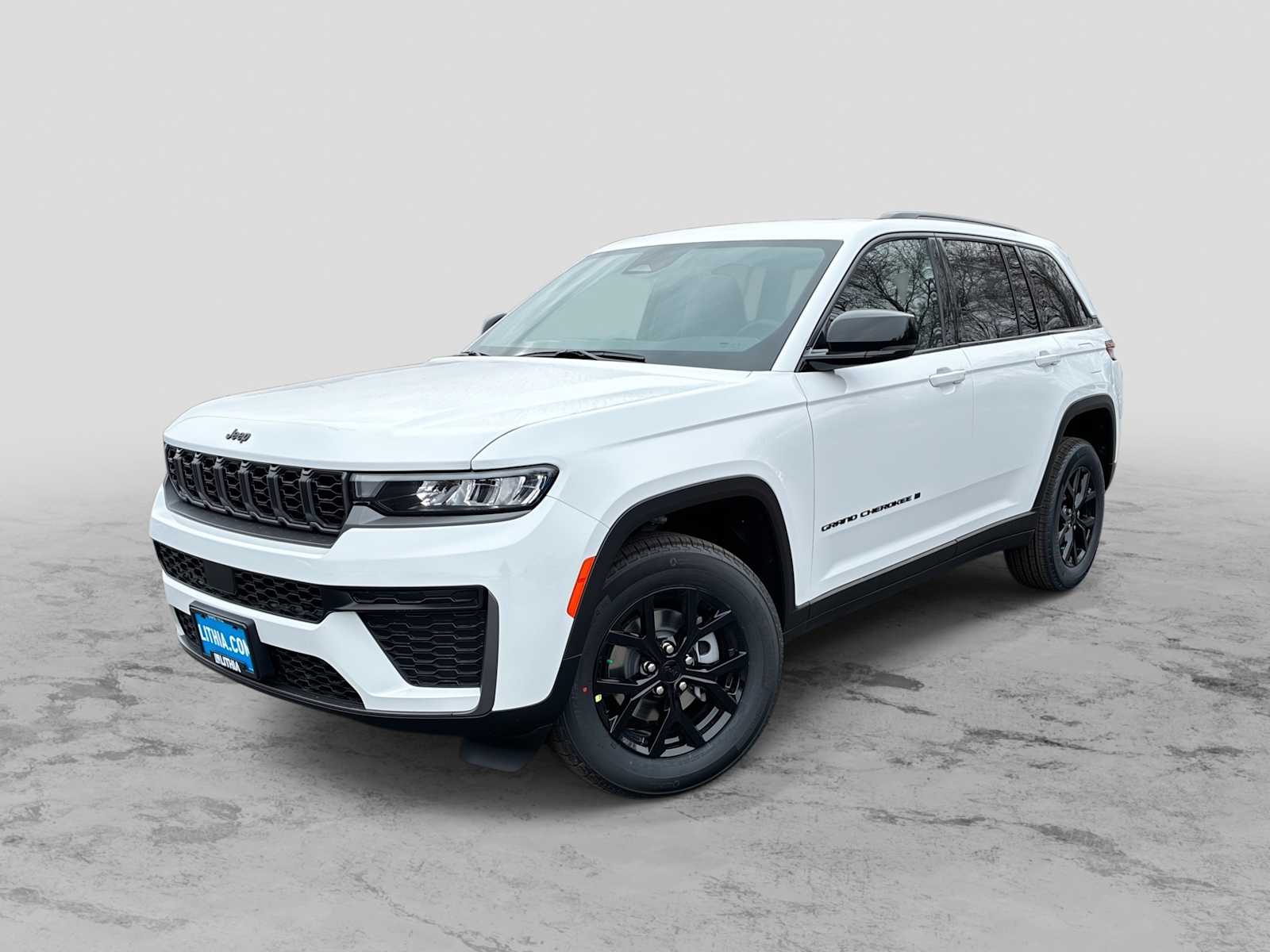 2026 Jeep Grand Cherokee Laredo Altitude 4x4's photo
