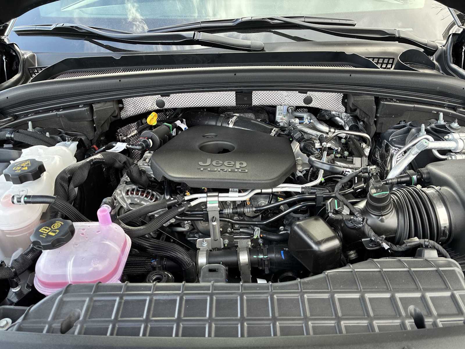 Thumbnail: 2026 Jeep Grand Cherokee - 17