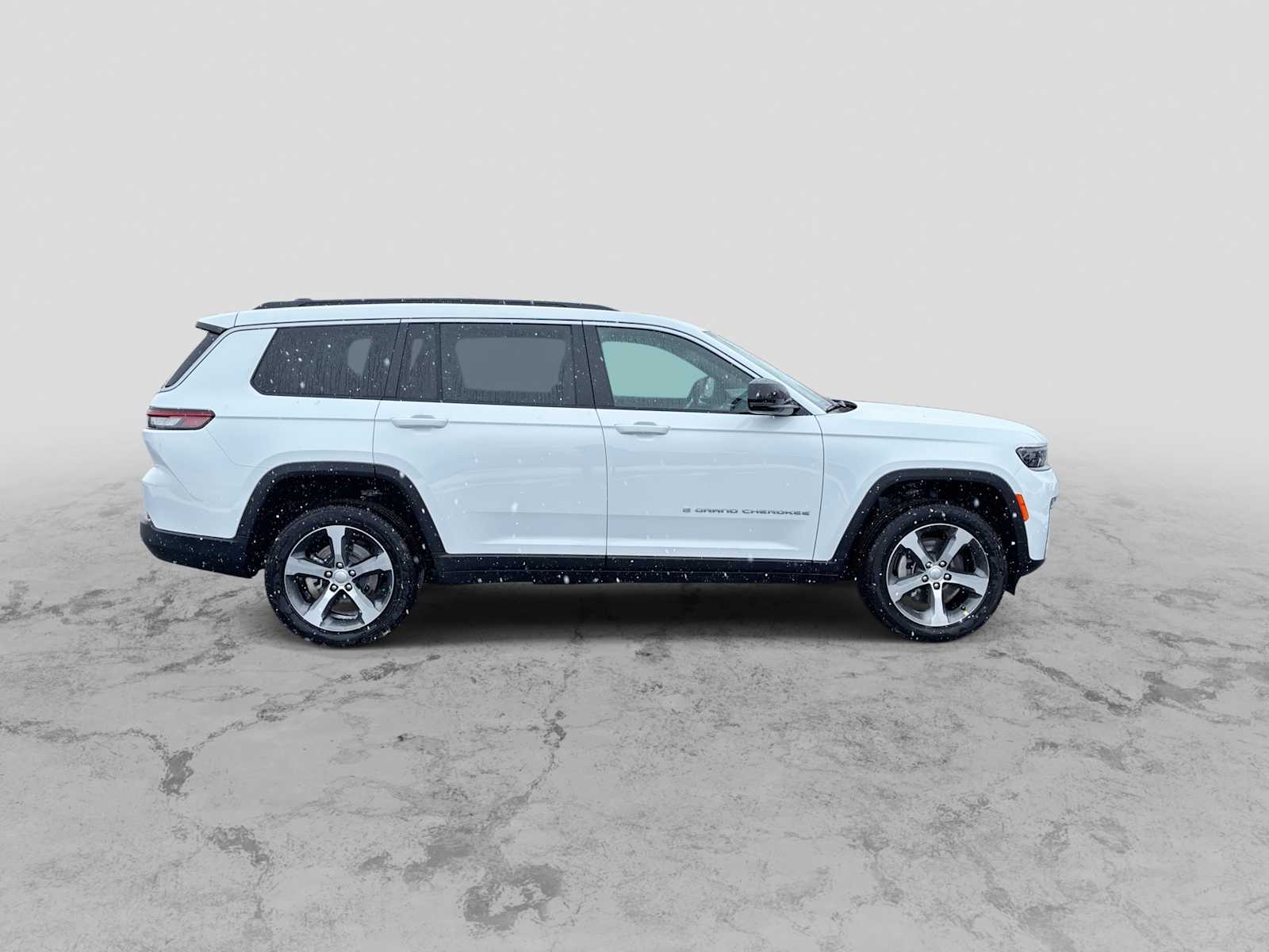 Thumbnail: 2026 Jeep Grand Cherokee - 9