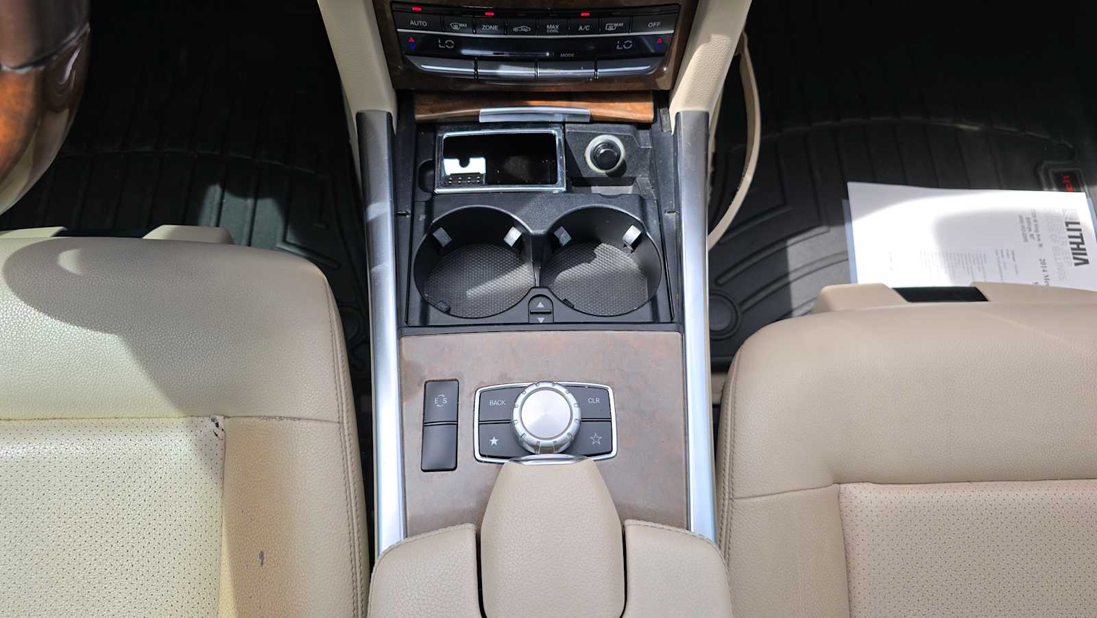 Thumbnail: 2014 Mercedes-Benz E-Class - 16