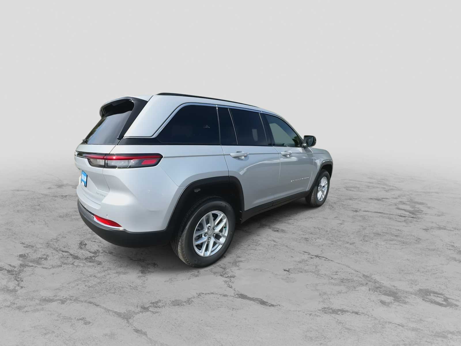 Thumbnail: 2025 Jeep Grand Cherokee - 8