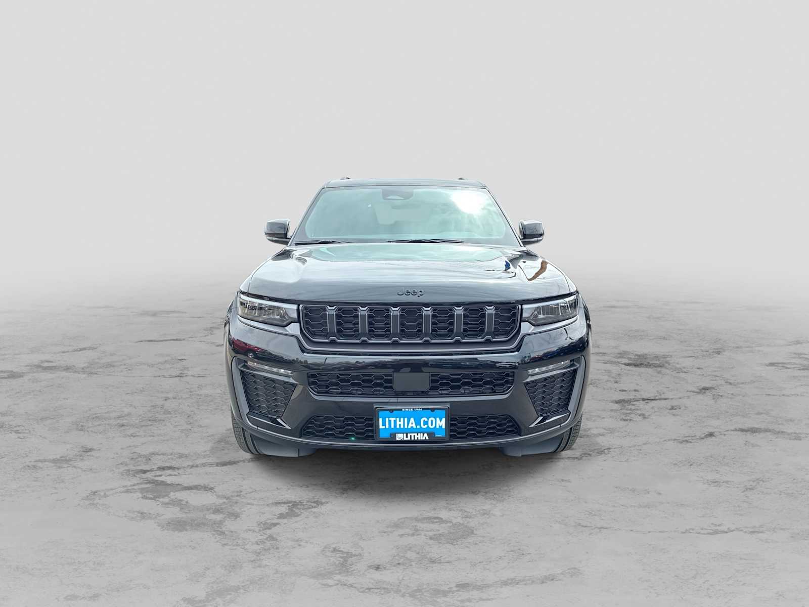 Thumbnail: 2026 Jeep Grand Cherokee - 3