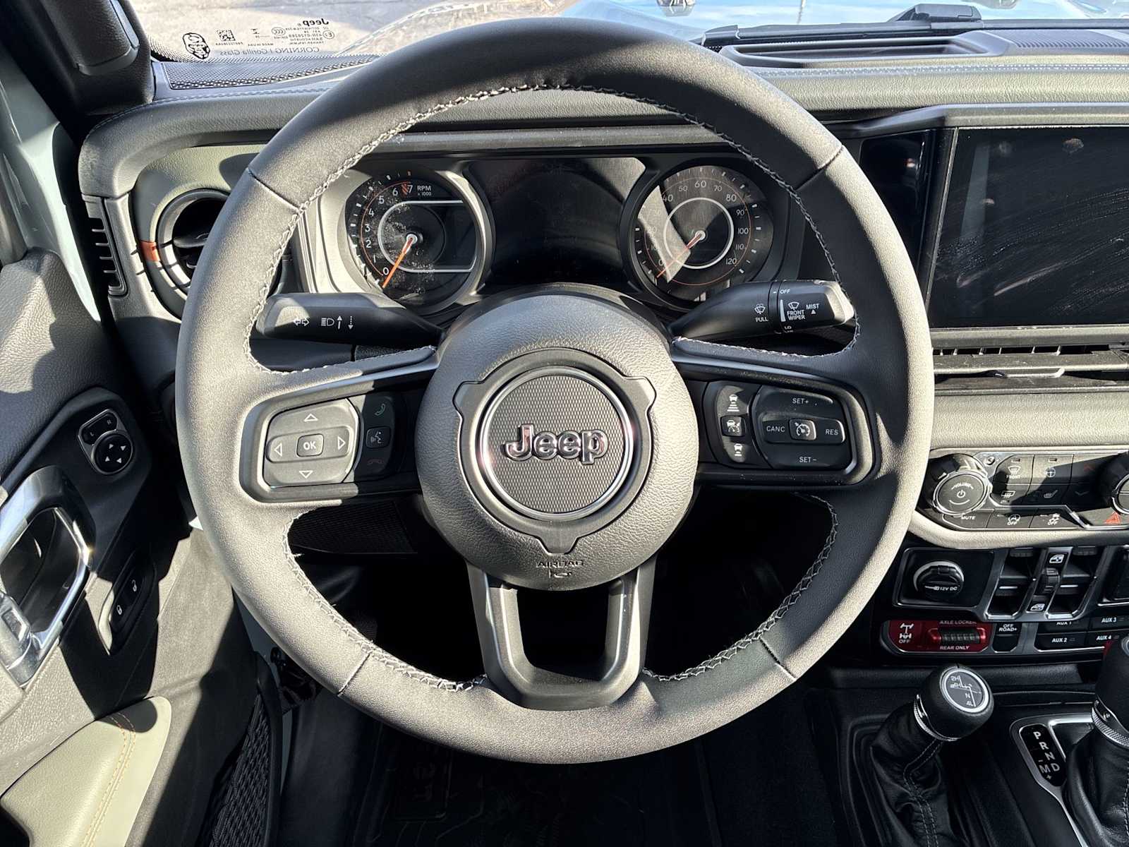 Thumbnail: 2026 Jeep Gladiator - 11