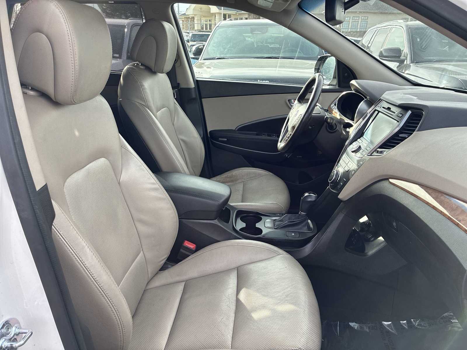 Thumbnail: 2016 Hyundai Santa Fe - 27