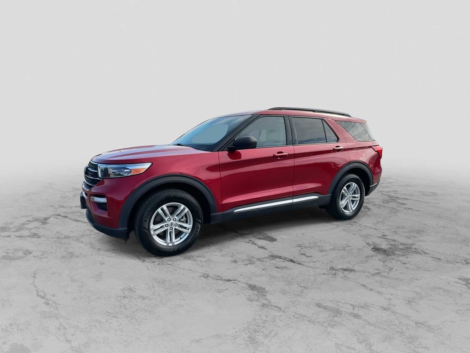 2021 Ford Explorer XLT photo 3