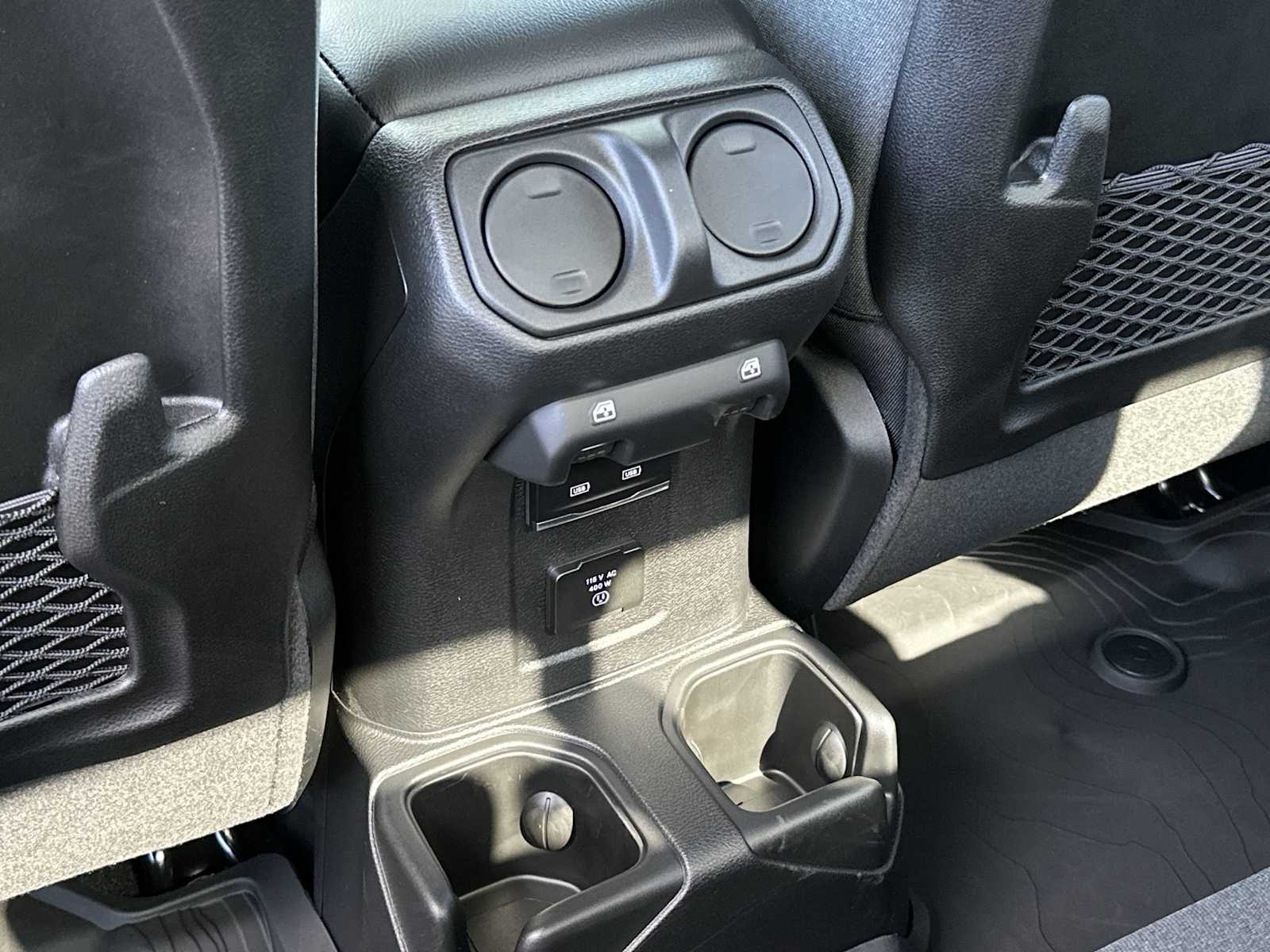 Thumbnail: 2025 Jeep Gladiator - 21