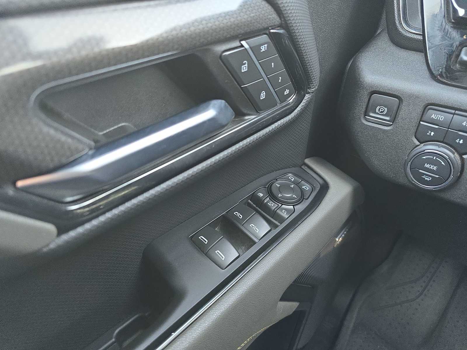 Thumbnail: 2024 Chevrolet Silverado 2500 - 15