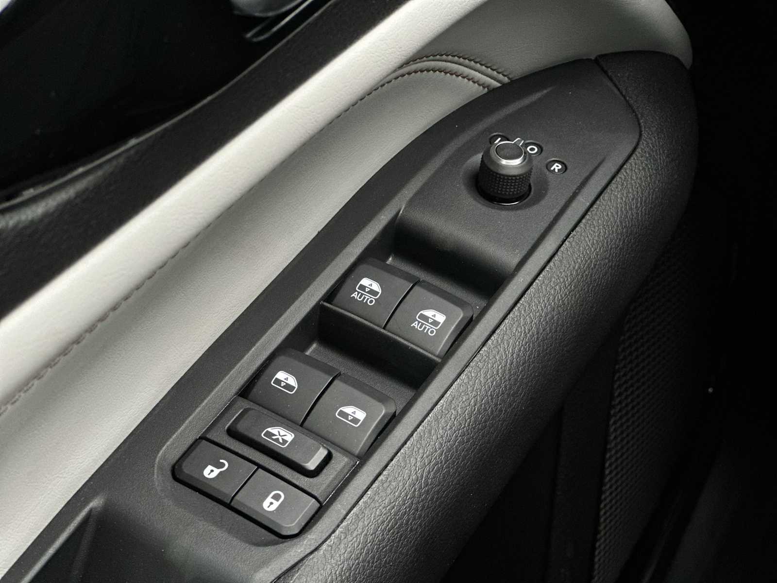 Thumbnail: 2025 Jeep Compass - 15