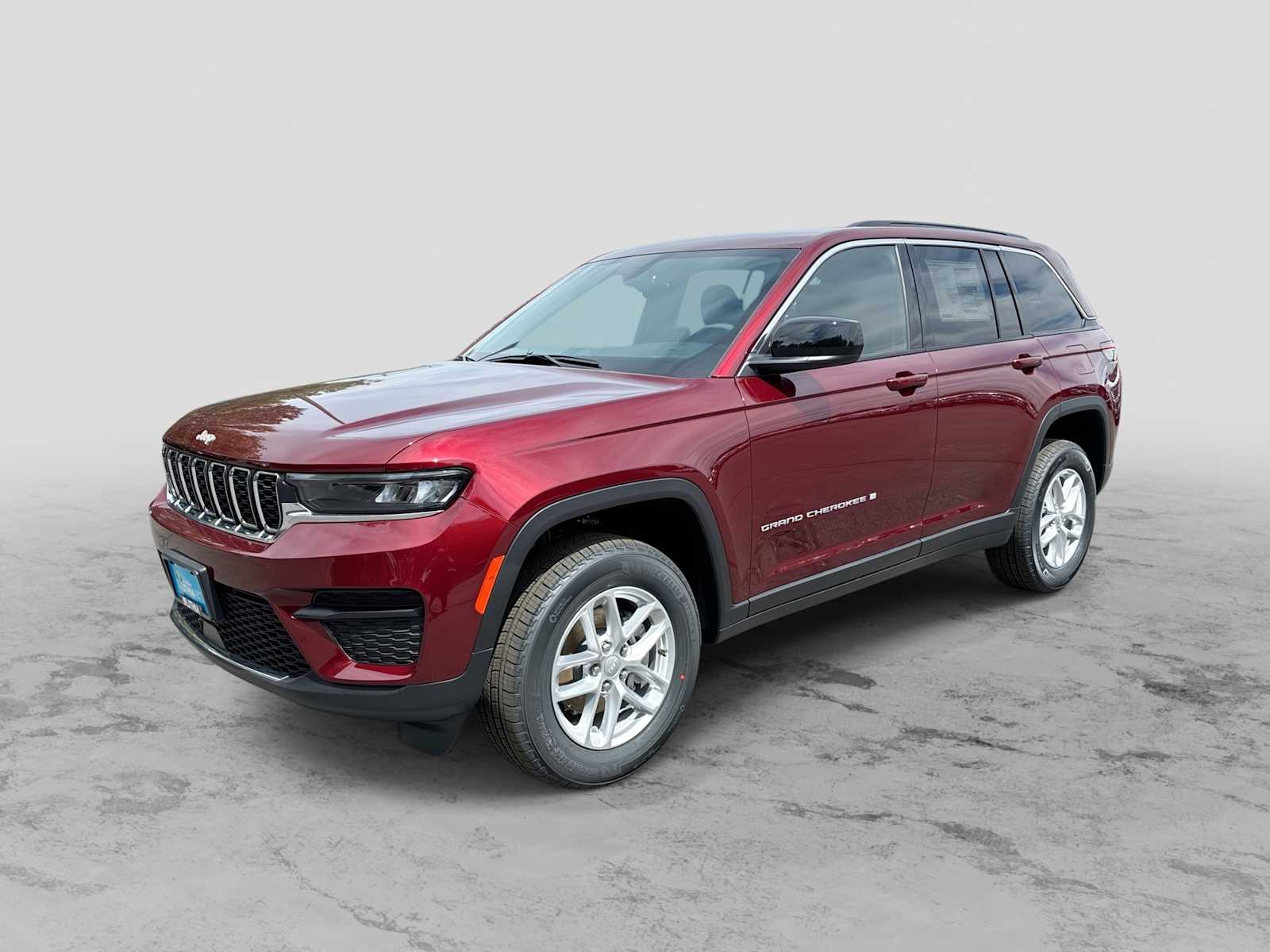 2026 Jeep Grand Cherokee Laredo 4x4's photo
