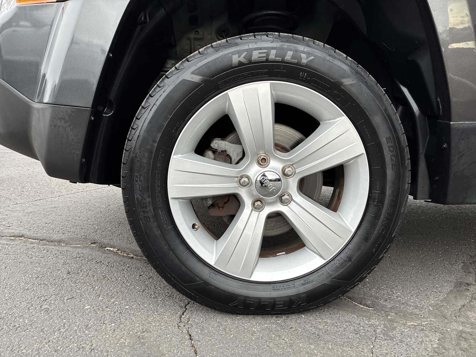 Thumbnail: 2016 Jeep Patriot - 18