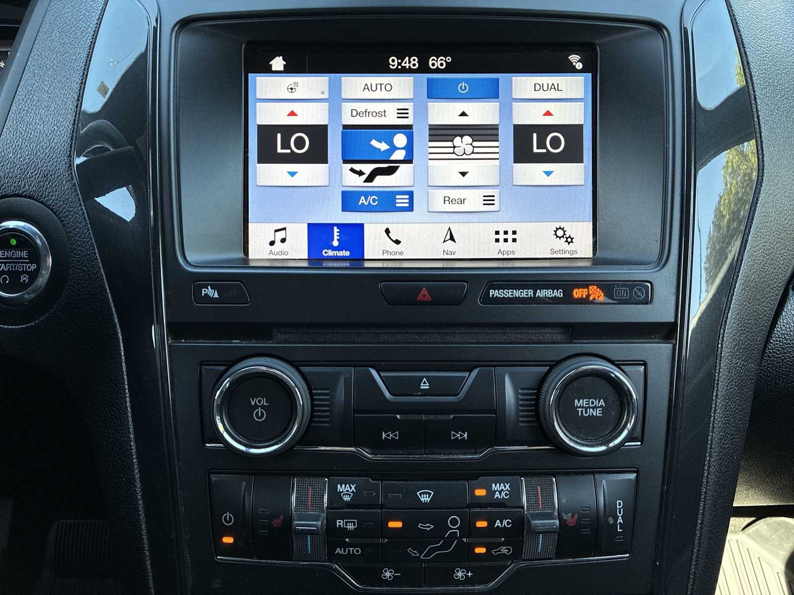 Thumbnail: 2018 Ford Explorer - 16