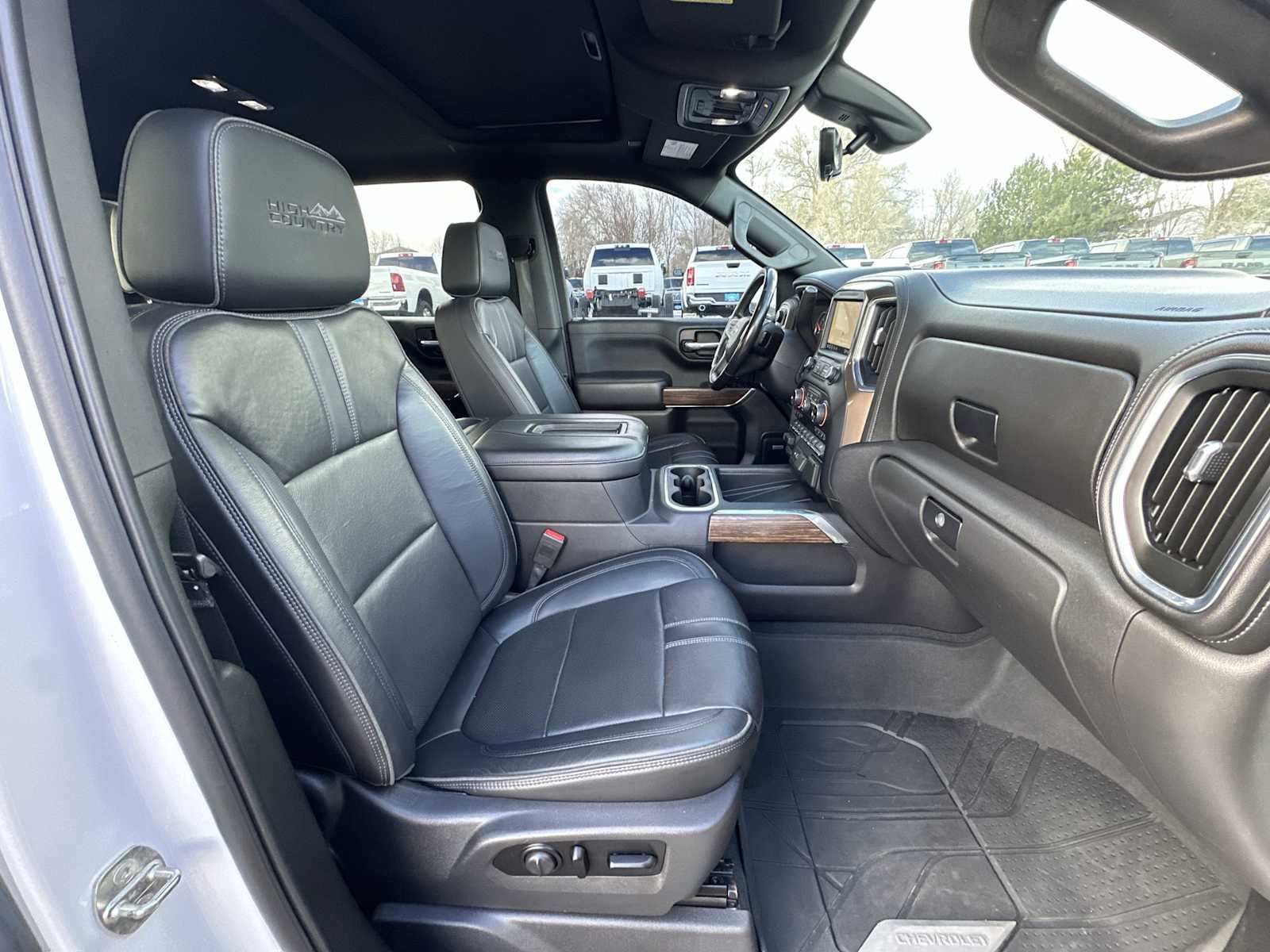 Thumbnail: 2021 Chevrolet Silverado 1500 - 25