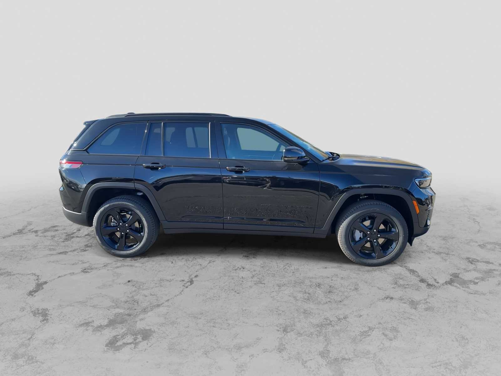 Thumbnail: 2025 Jeep Grand Cherokee - 9