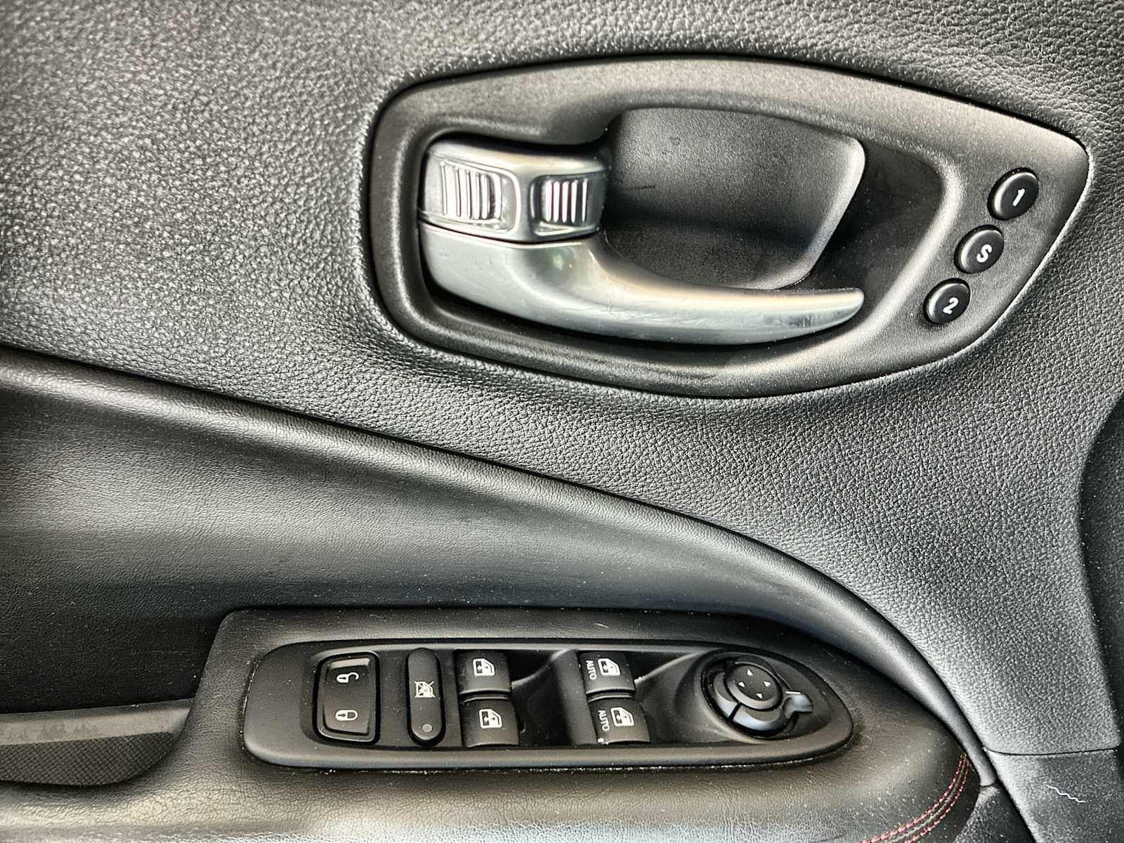 Thumbnail: 2021 Jeep Compass - 15