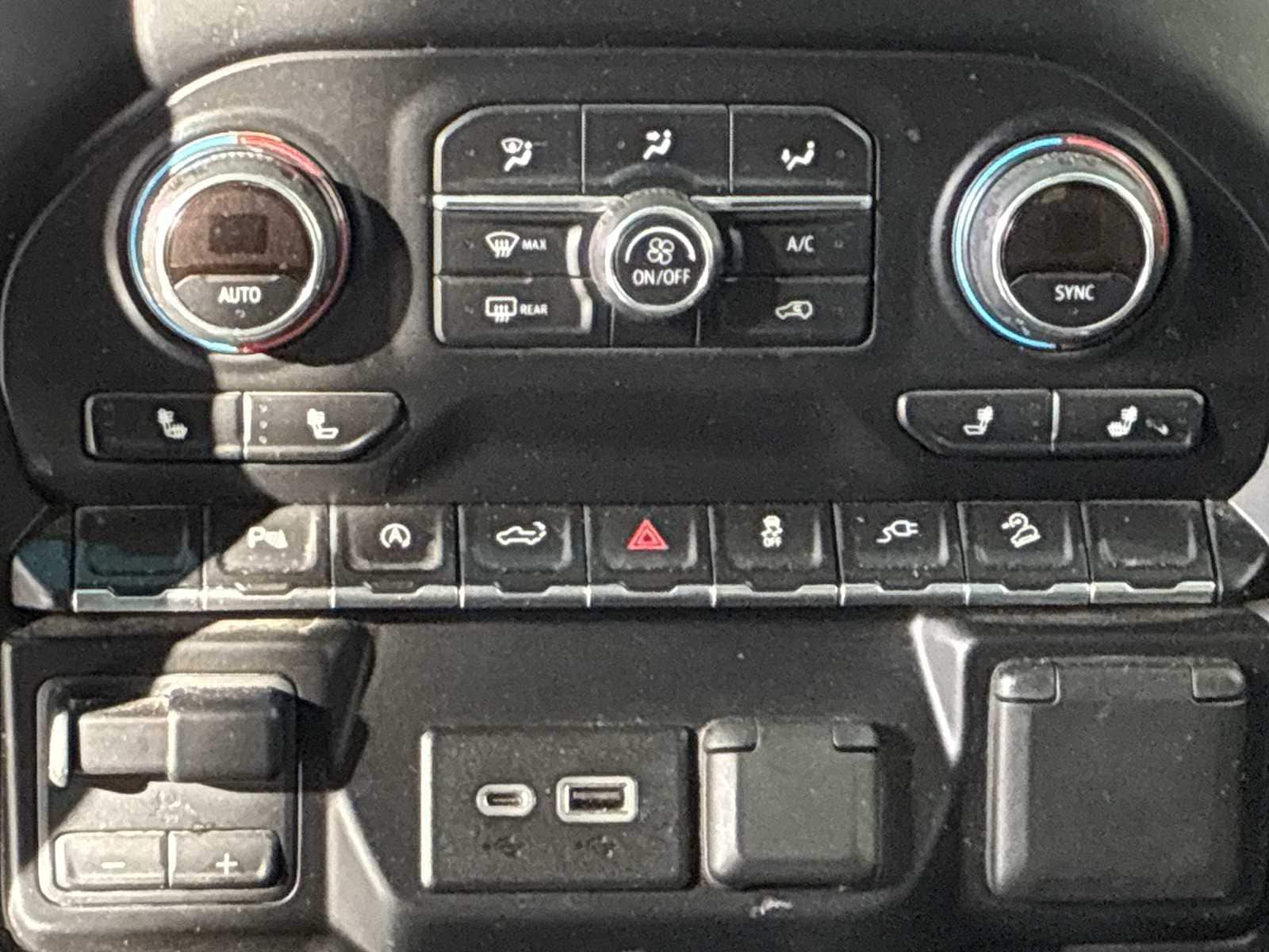 Thumbnail: 2019 Chevrolet Silverado 1500 - 17