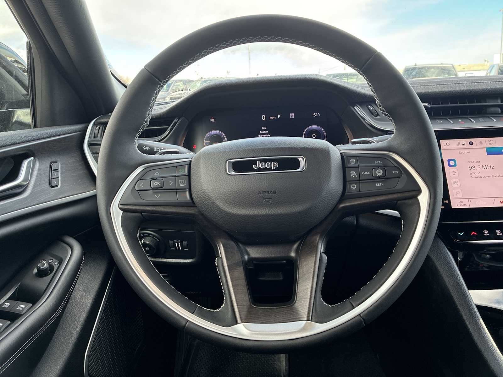 Thumbnail: 2026 Jeep Grand Cherokee - 11