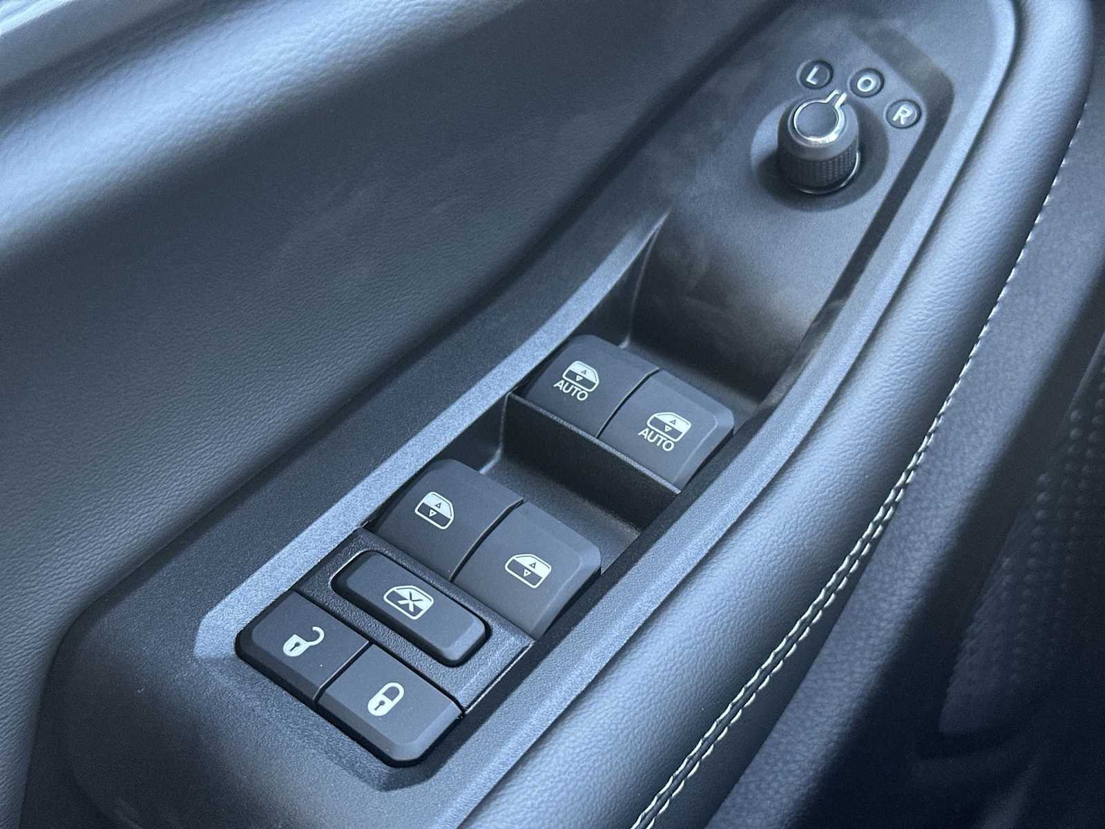 Thumbnail: 2025 Jeep Grand Cherokee - 15