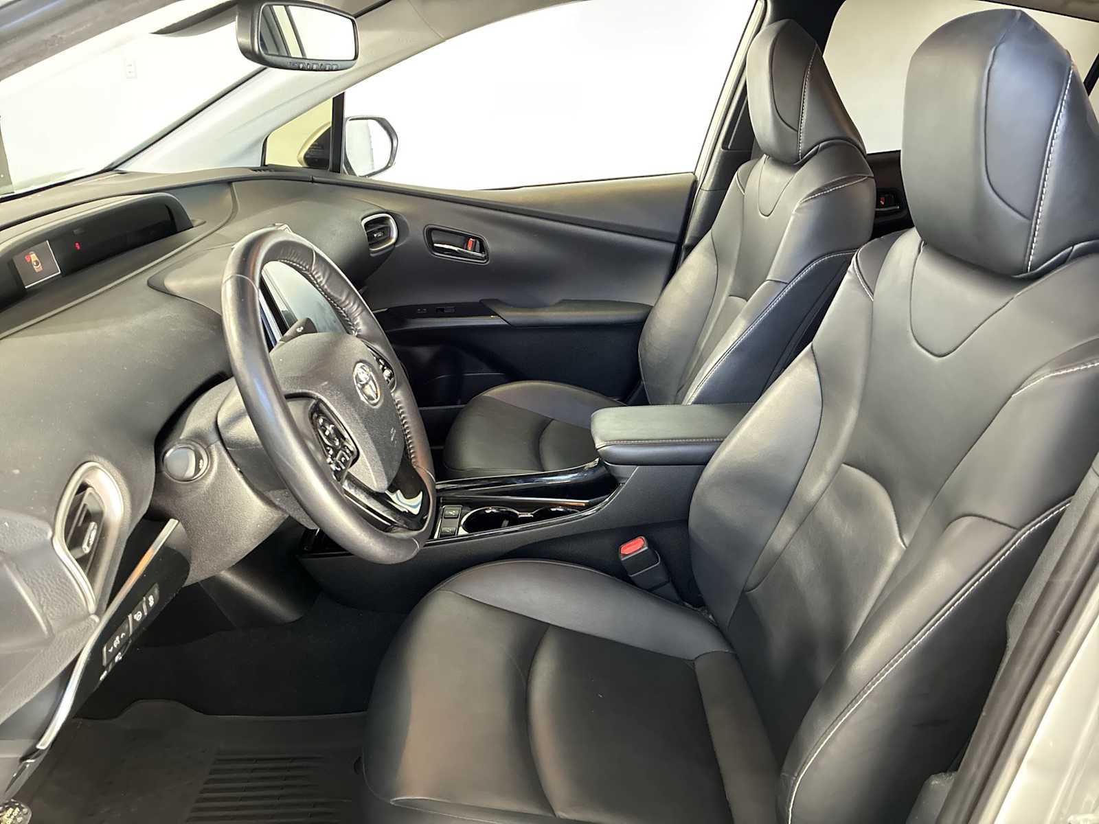 Thumbnail: 2021 Toyota Prius Prime - 13