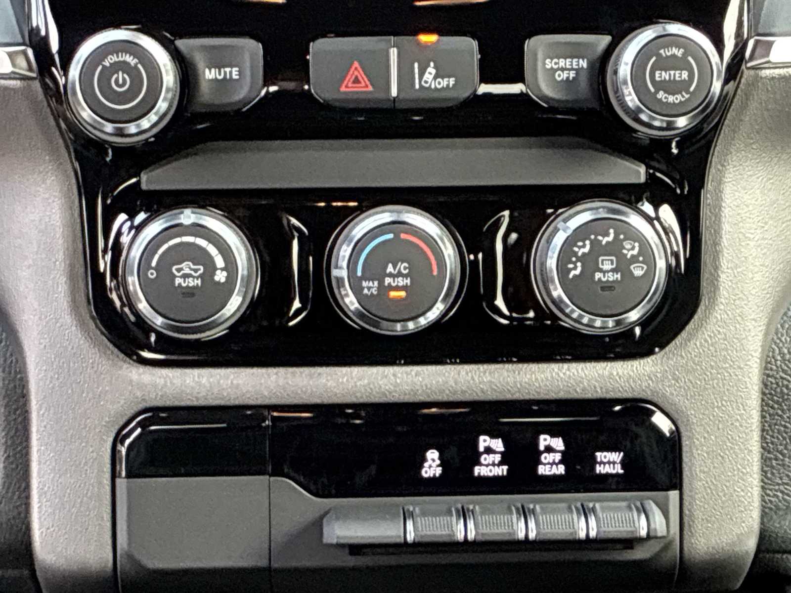 Thumbnail: 2026 RAM 1500 - 16