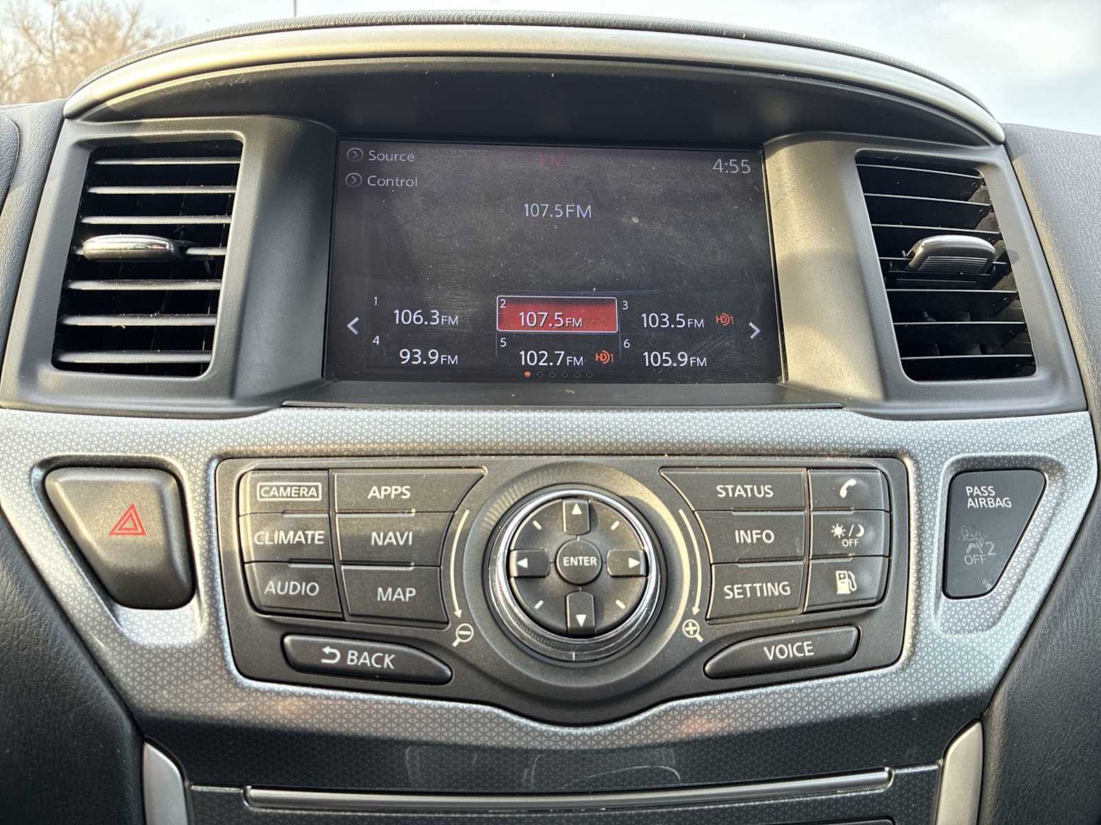 Thumbnail: 2020 Nissan Pathfinder - 12