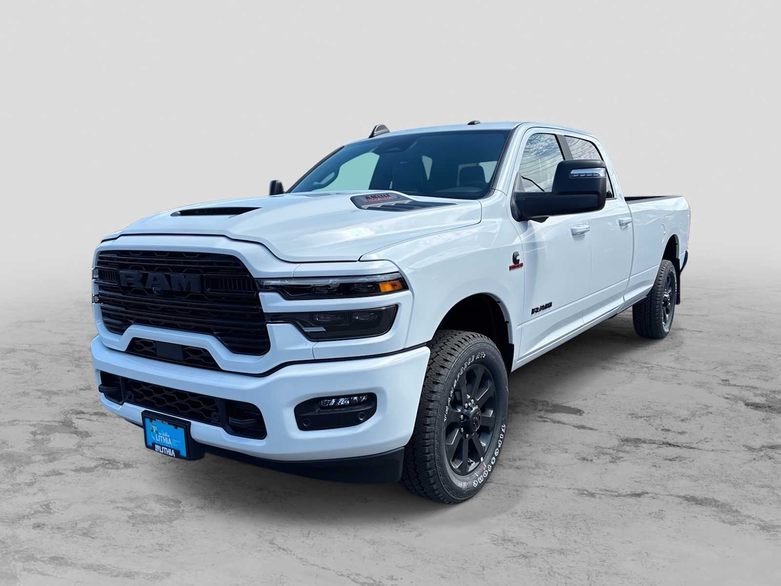2026 Ram 3500 LARAMIE CREW CAB 4X4 8' BOX