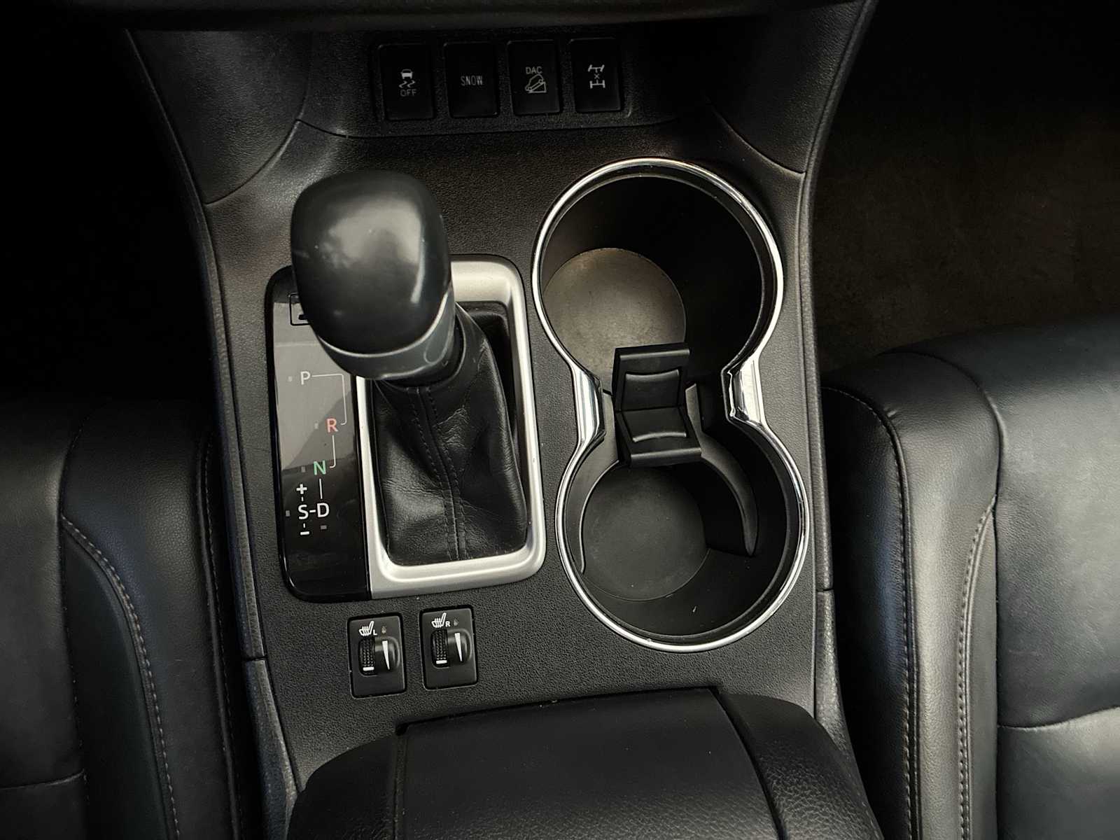 Thumbnail: 2019 Toyota Highlander - 21