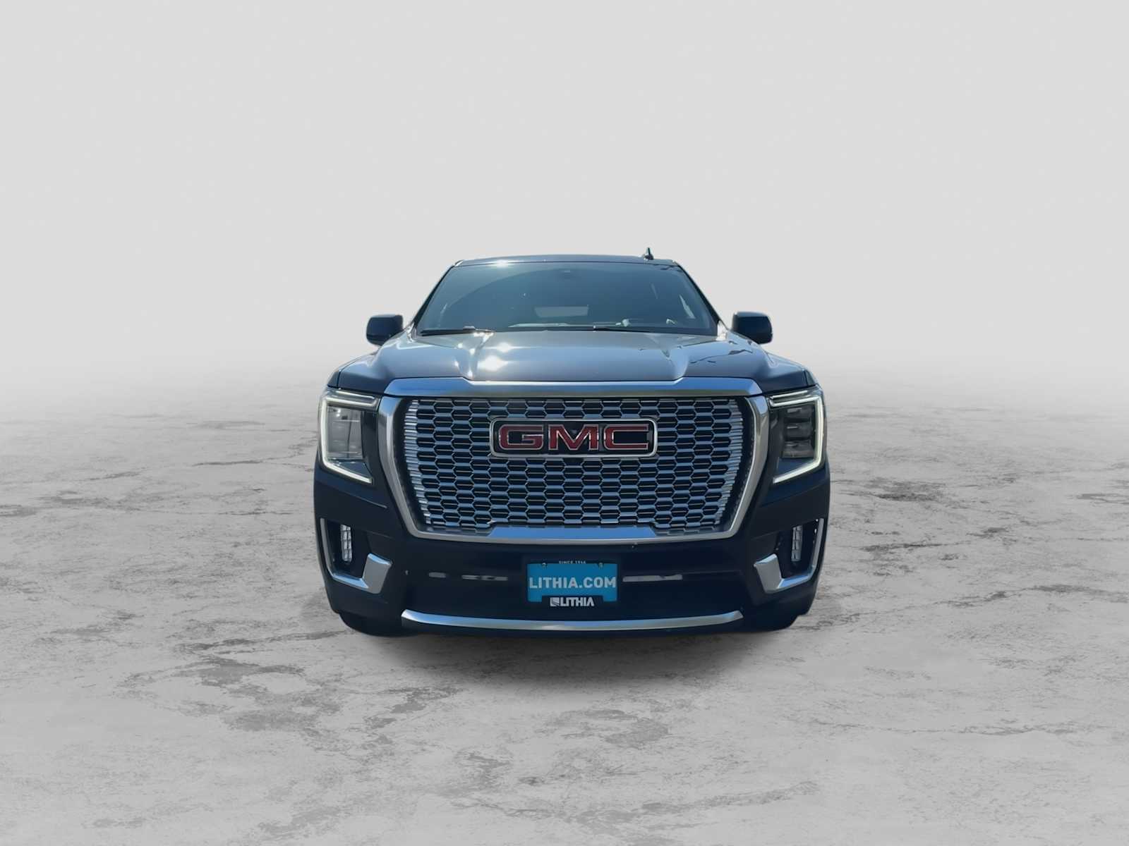 Thumbnail: 2022 GMC Yukon XL - 3