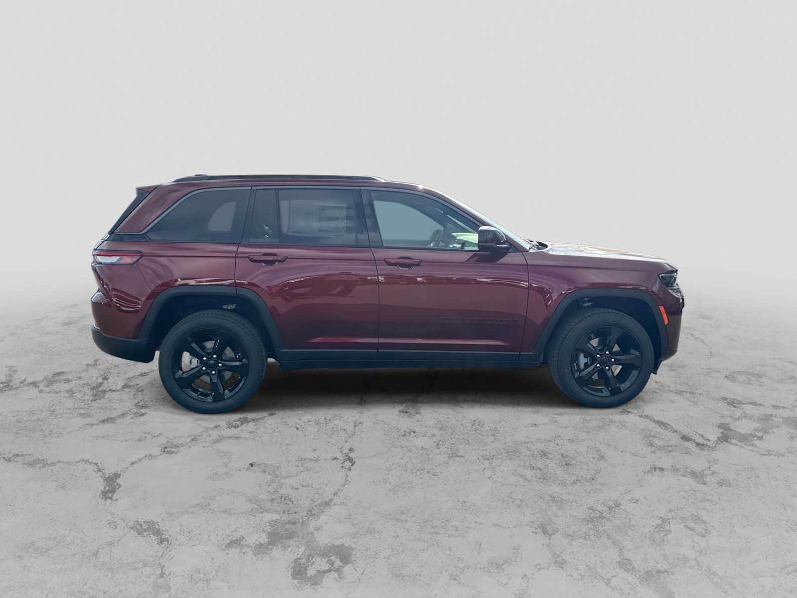 Thumbnail: 2026 Jeep Grand Cherokee - 9